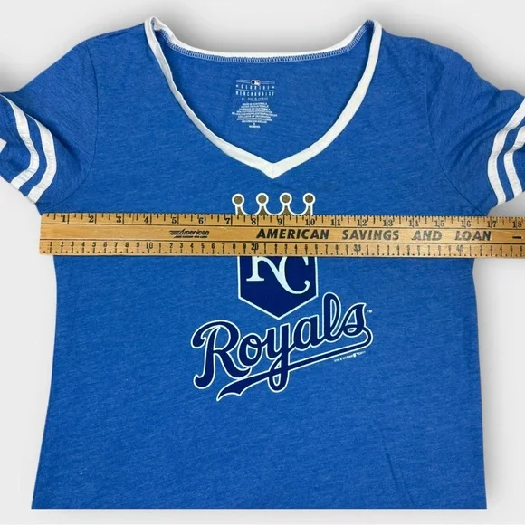 MLB 5th & Ocean Kansas City Royals Blue V-Neck Graphic T-Shirt Womens Small - Picture 4 of 7